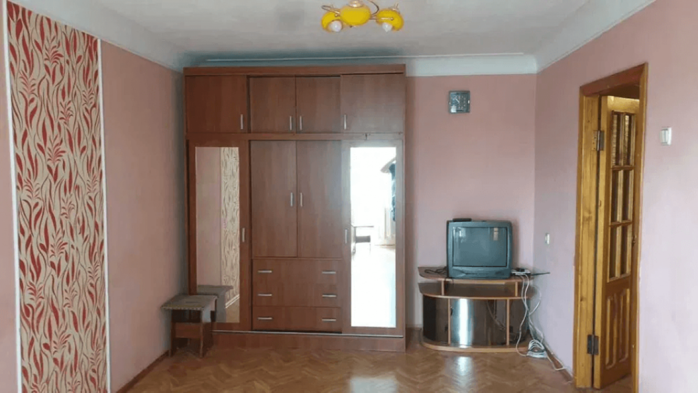 Долгосрочная аренда 1 комнатной квартиры Байрона просп. (Героев Сталинграда) 187
