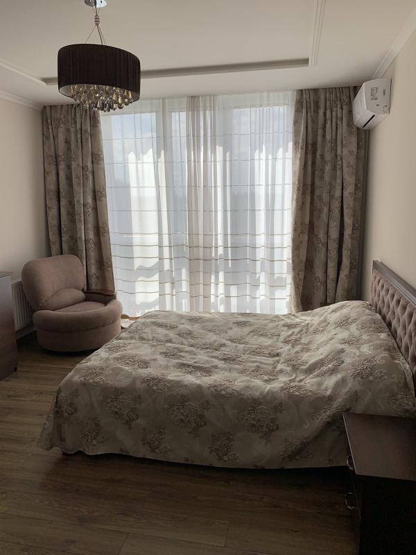 Long term rent 2 bedroom-(s) apartment Kazarmenna Street (Hryhoriia Andriuschenka Street) 6Г