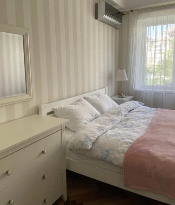 Long term rent 2 bedroom-(s) apartment Zolotoustivska Street 1
