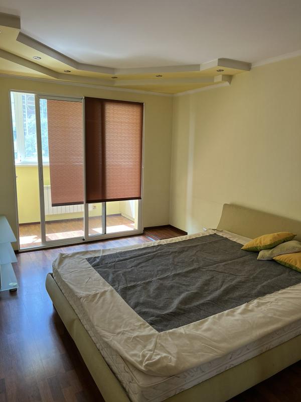 Long term rent 2 bedroom-(s) apartment Pechenizka Street 6