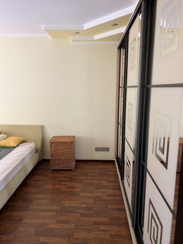 Long term rent 2 bedroom-(s) apartment Pechenizka Street 6