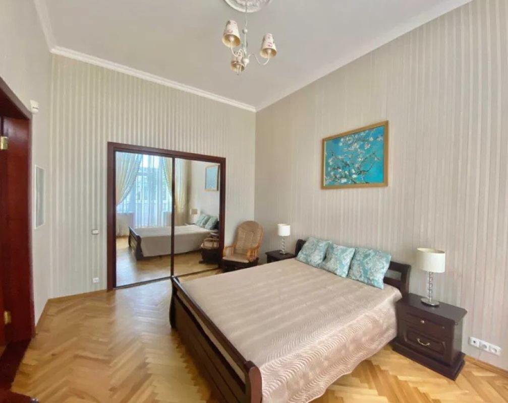 Long term rent 2 bedroom-(s) apartment Instytutska Street 27/6