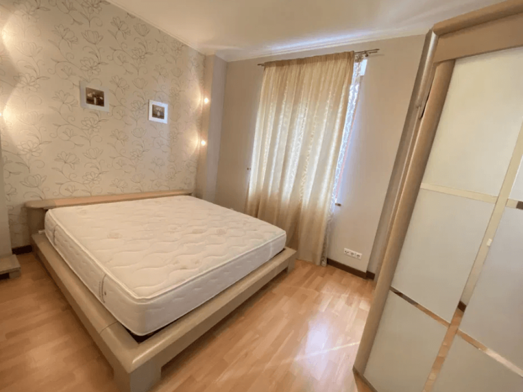 Long term rent 2 bedroom-(s) apartment Hospitalnyi Lane 1а