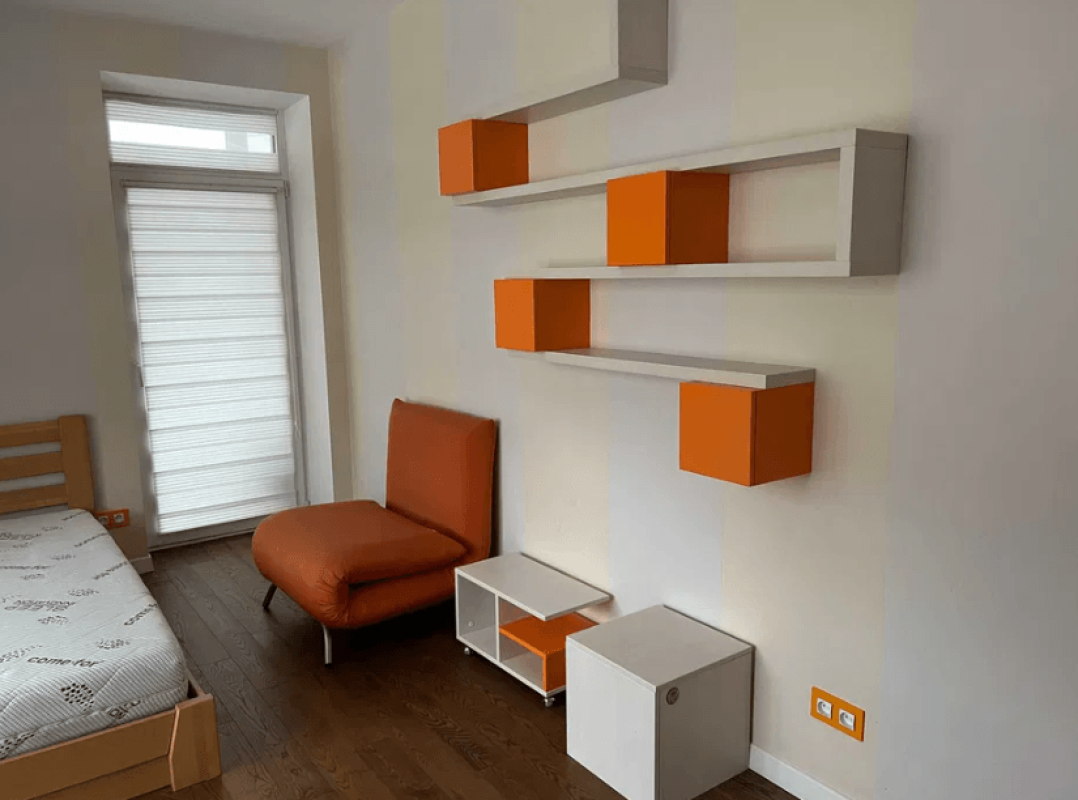 Long term rent 2 bedroom-(s) apartment Serhiya Danchenko street 10