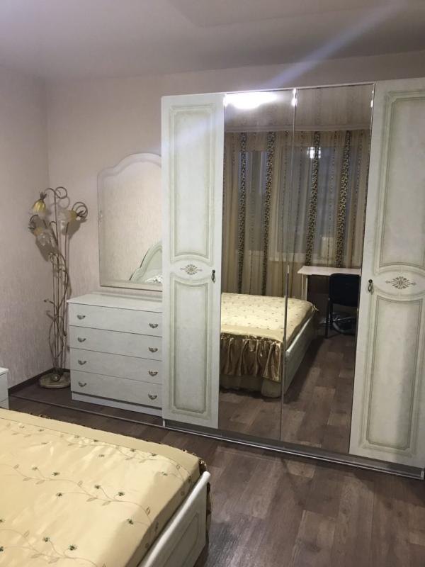 Sale 1 bedroom-(s) apartment 27 sq. m., Novhorodska Street 10