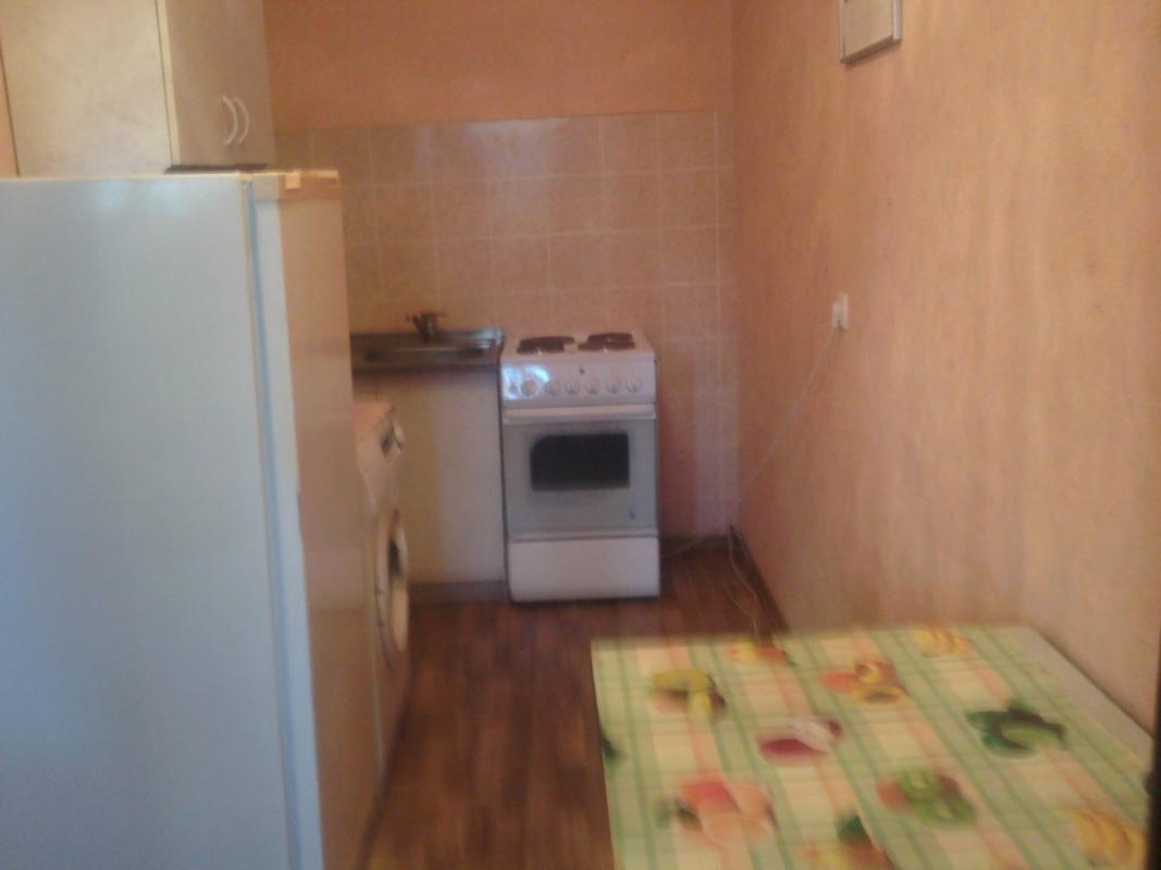 Long term rent 1 bedroom-(s) apartment Oleksandra Shpejera Street 4