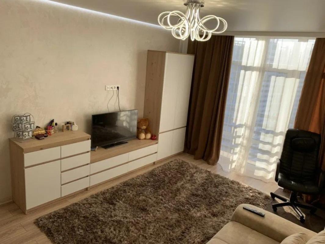 Long term rent 2 bedroom-(s) apartment Andriia Abolmasova Street 6