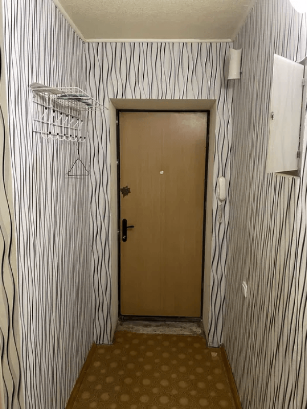 Long term rent 3 bedroom-(s) apartment Tobolska Street 48