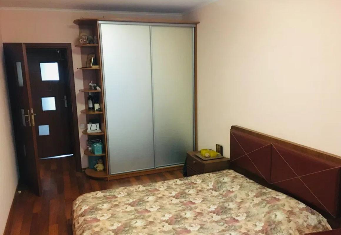 Sale 3 bedroom-(s) apartment 66 sq. m., Poltavsky Shlyakh Street 152/1