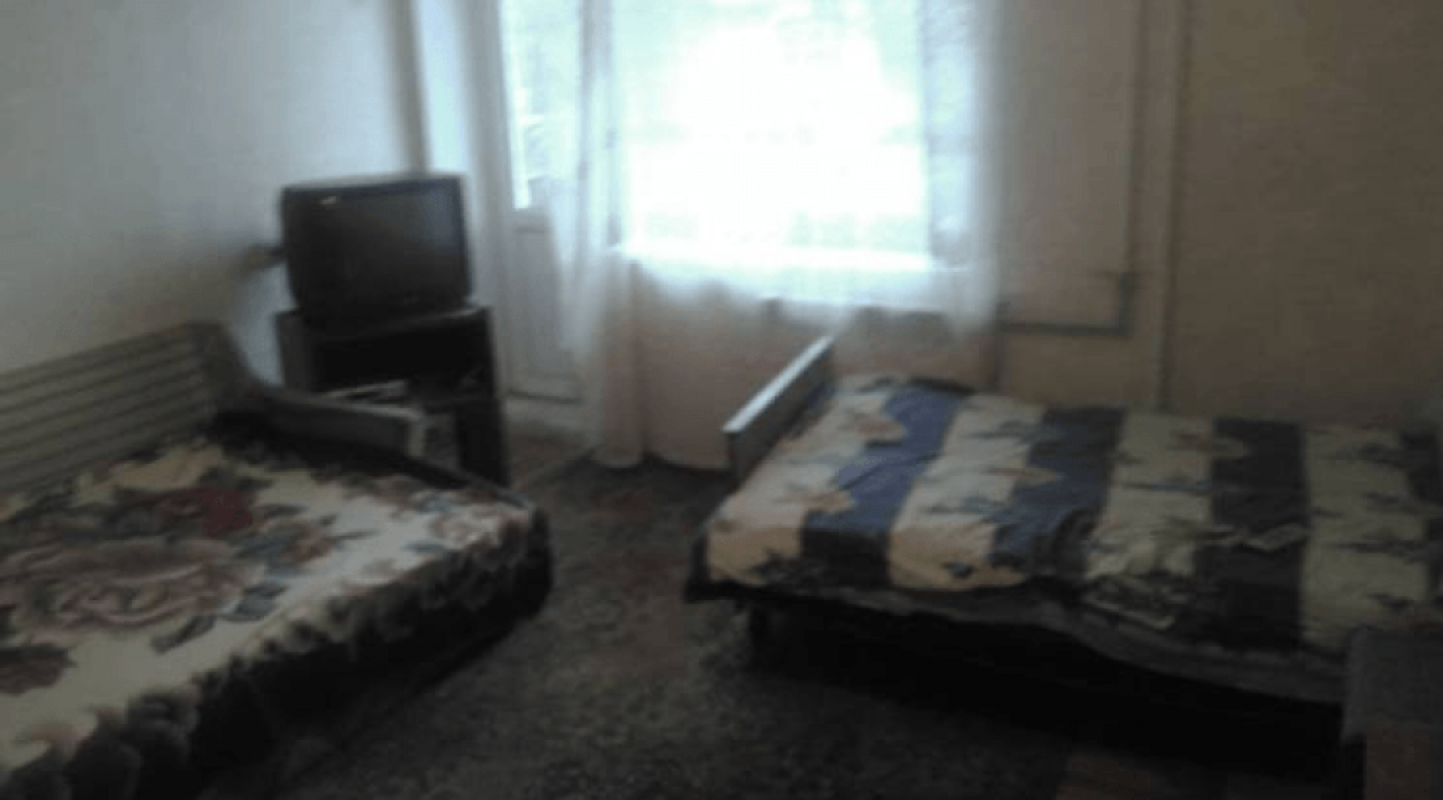 Long term rent 3 bedroom-(s) apartment Moskalivska Street (Zhovtnevoi Revoliutsii Street) 5
