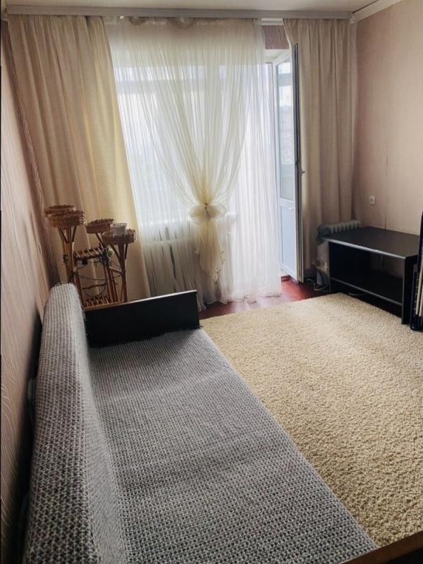 Long term rent 1 bedroom-(s) apartment Byron Avenue (Heroiv Stalinhrada Avenue) 136