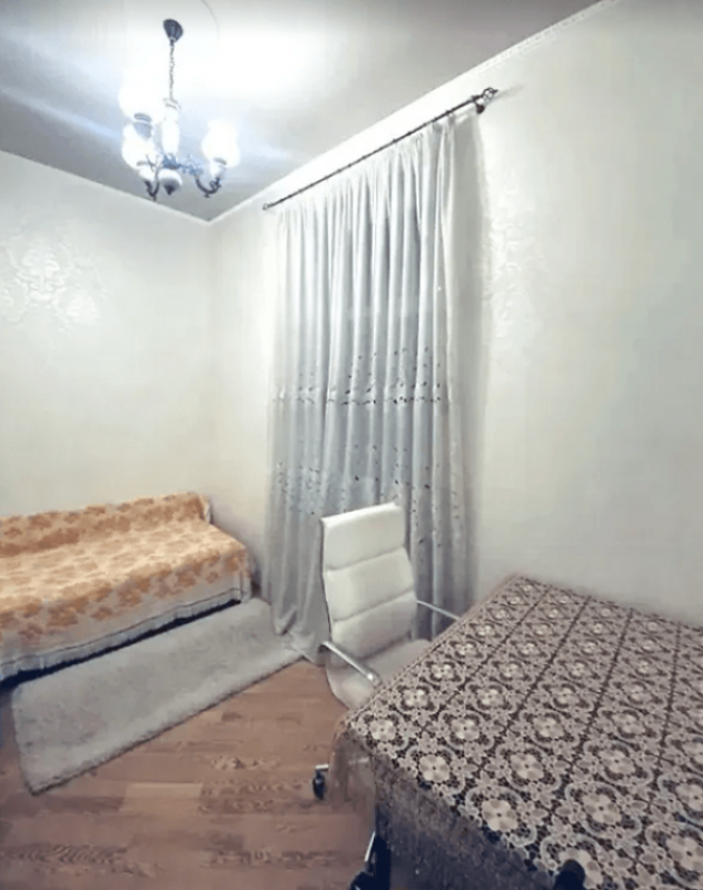 Sale 5 bedroom-(s) apartment 132 sq. m., Poltavsky Shlyakh Street 22