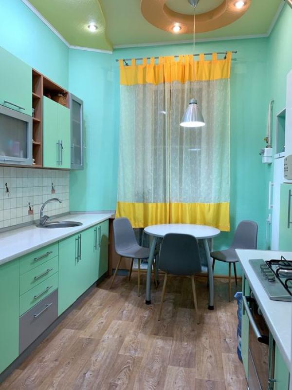 Sale 4 bedroom-(s) apartment 100 sq. m., Chobotarska Street 45