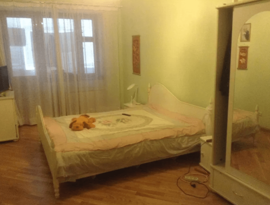 Sale 4 bedroom-(s) apartment 105 sq. m., Lebedynska Street 5