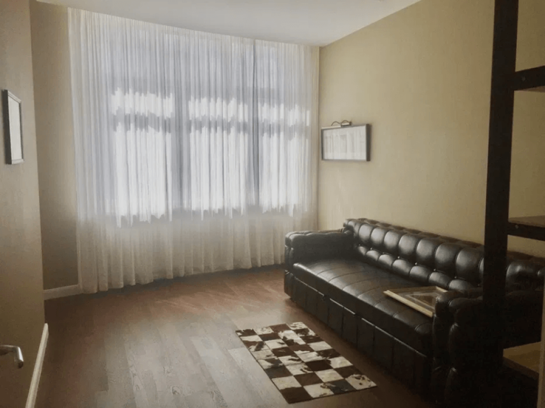 Long term rent 5 bedroom-(s) apartment Hlybochytska Street 32б