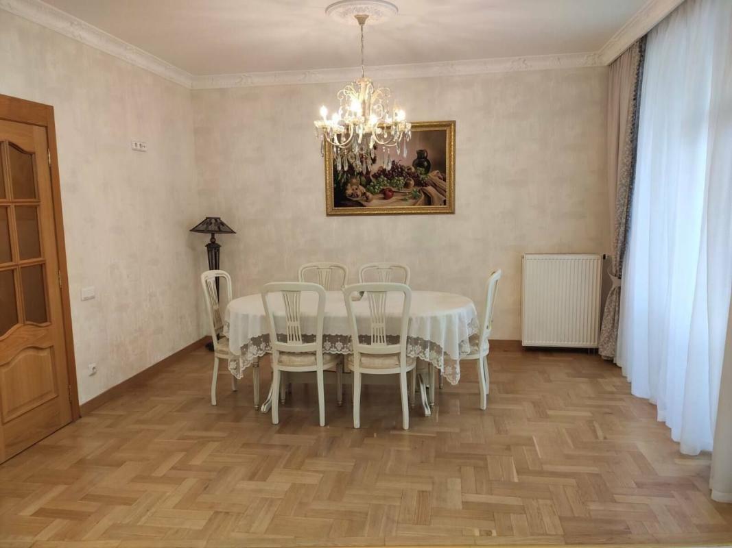 Long term rent 3 bedroom-(s) apartment Dmytrivska Street 48г