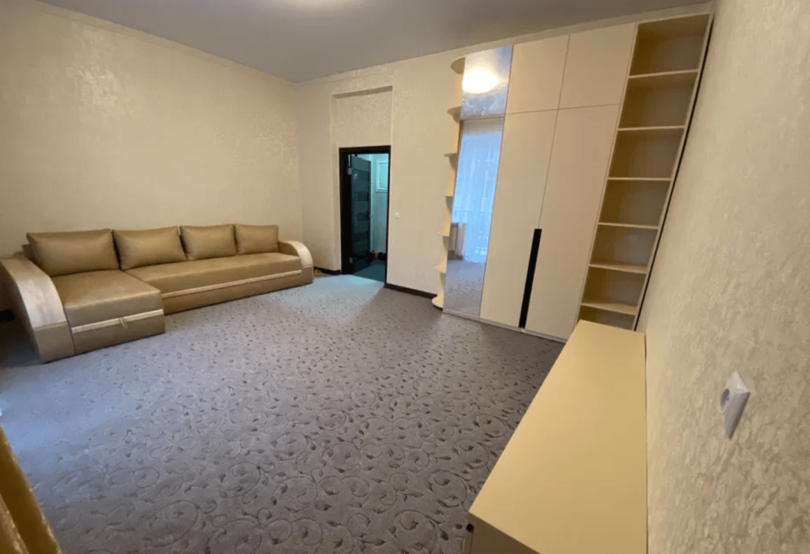 Long term rent 2 bedroom-(s) apartment Hirshmana Street 19