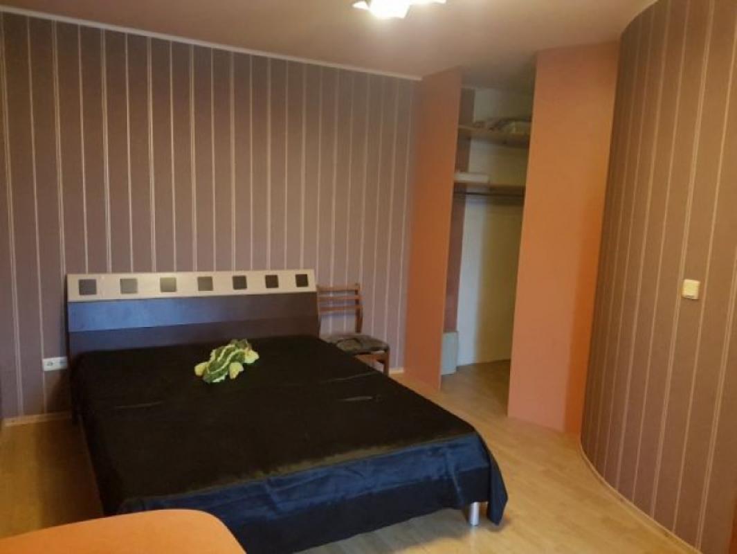 Sale 2 bedroom-(s) apartment 44 sq. m., Svitla Street 1