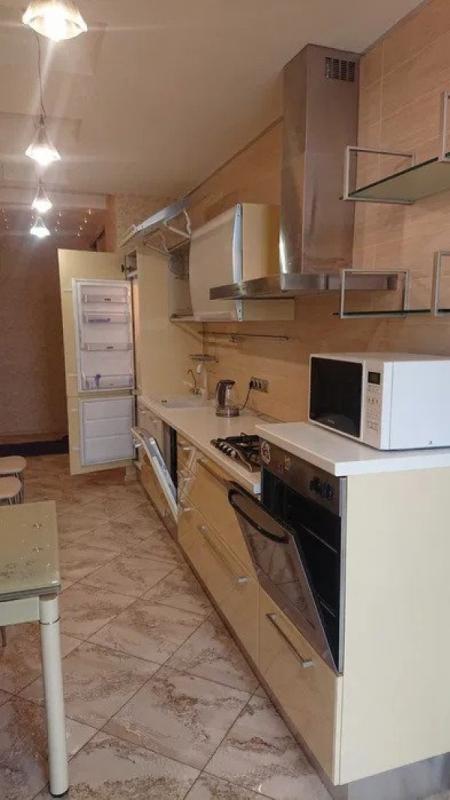 Продажа 2 комнатной квартиры 111 кв. м, Ярослава Мудрого ул. (Петровского) 30а