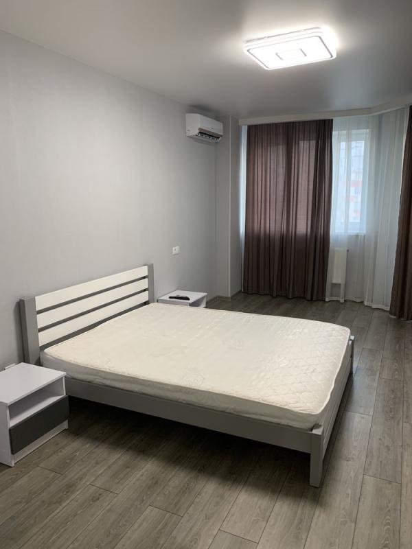 Long term rent 1 bedroom-(s) apartment Myroslava Mysly Street (Tsilynohradska Street) 58б