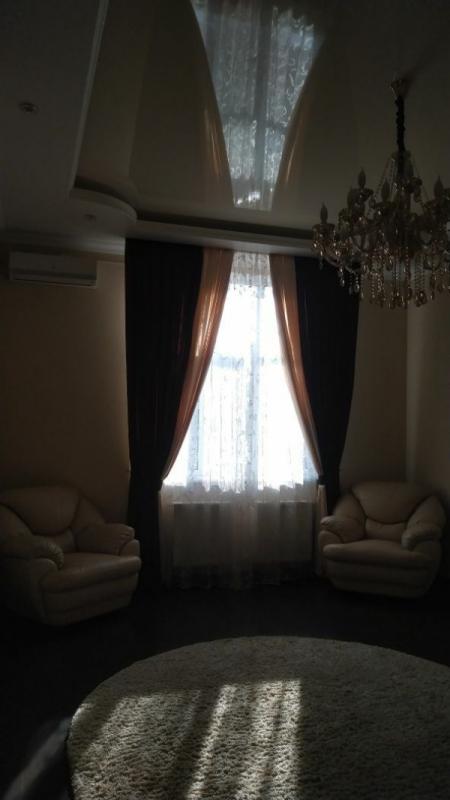 Long term rent 2 bedroom-(s) apartment Revutskoho Street 9