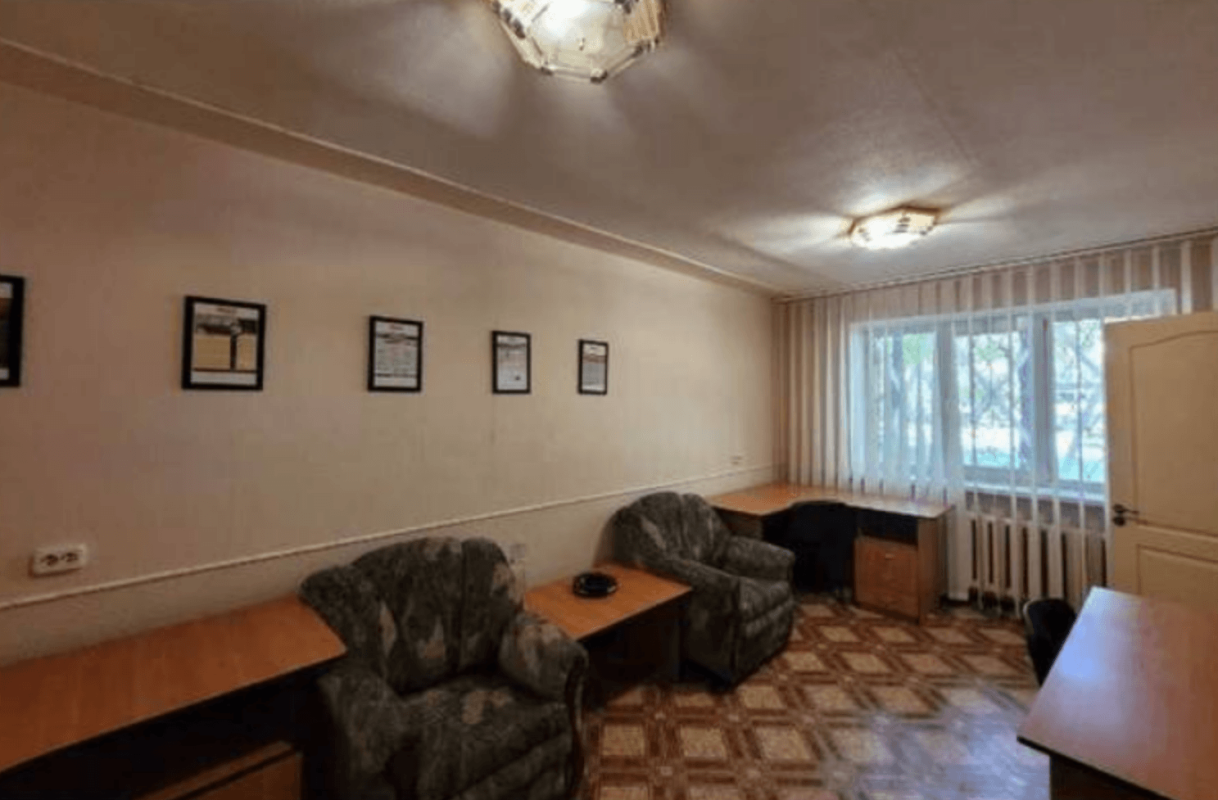 Продаж 1 кімнатної квартири 32 кв. м, 23-го Серпня вул. 70