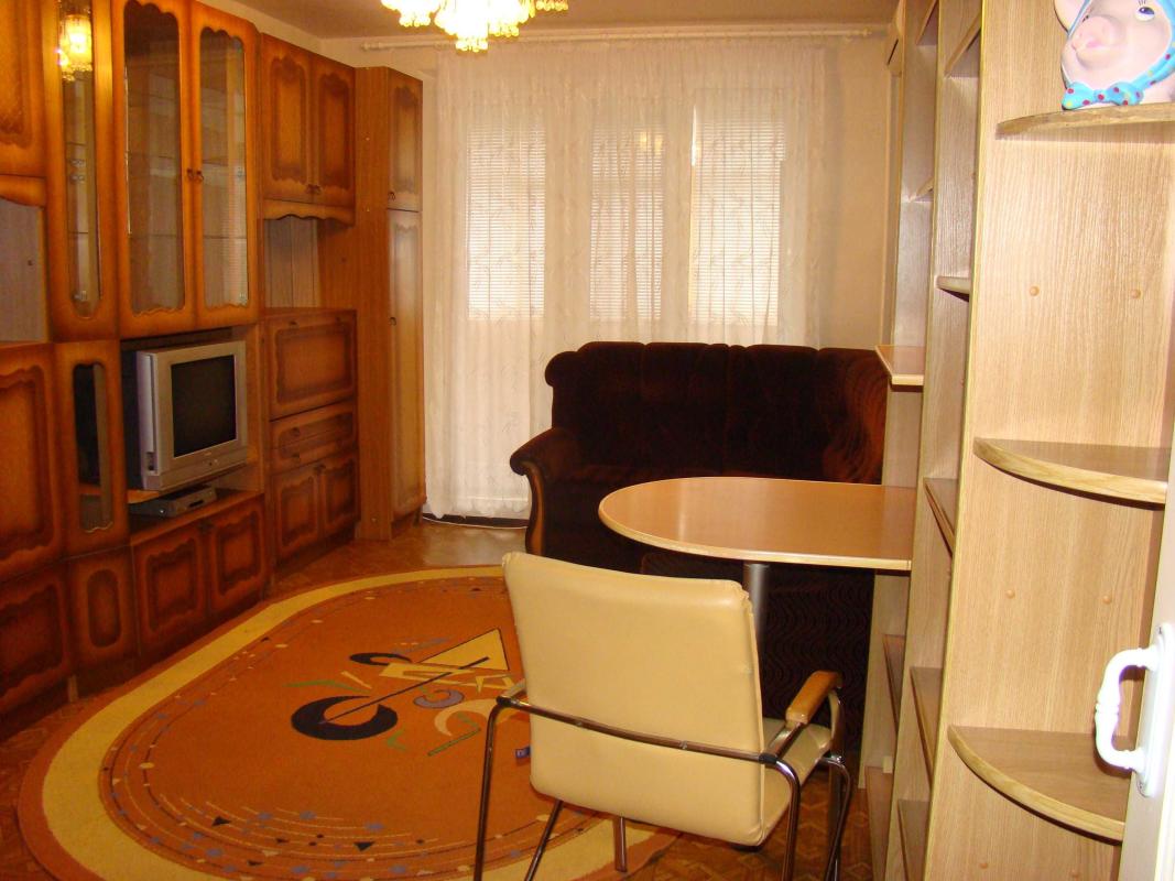 Долгосрочная аренда 1 комнатной квартиры Ильинская ул. 59