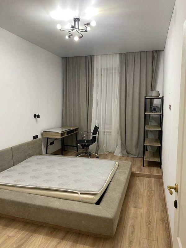 Long term rent 3 bedroom-(s) apartment Danylevskoho Street 22