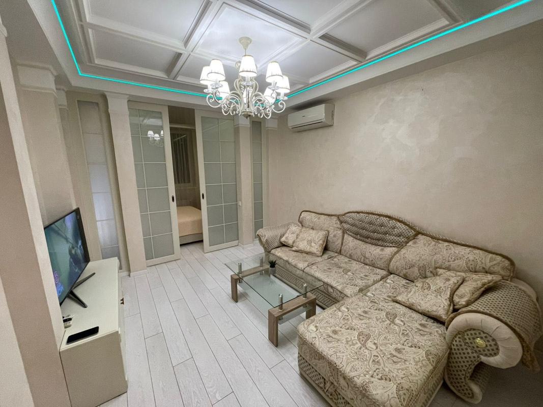 Long term rent 1 bedroom-(s) apartment Aviakonstruktora Ihoria Sikorskoho Street (Tankova Street) 1а