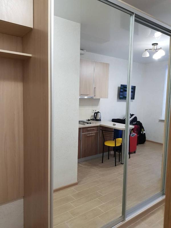 Sale 1 bedroom-(s) apartment 33 sq. m., Heroiv Pratsi Street 34
