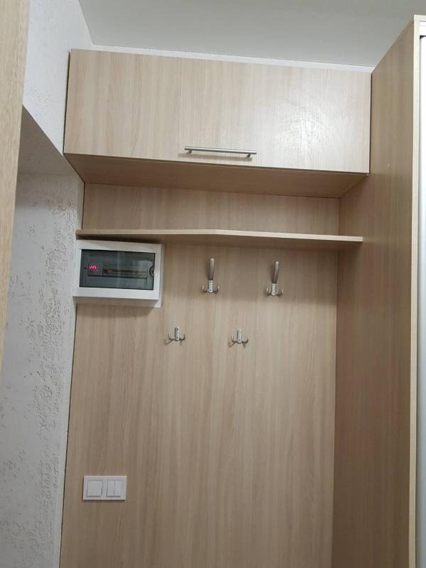 Sale 1 bedroom-(s) apartment 33 sq. m., Heroiv Pratsi Street 34