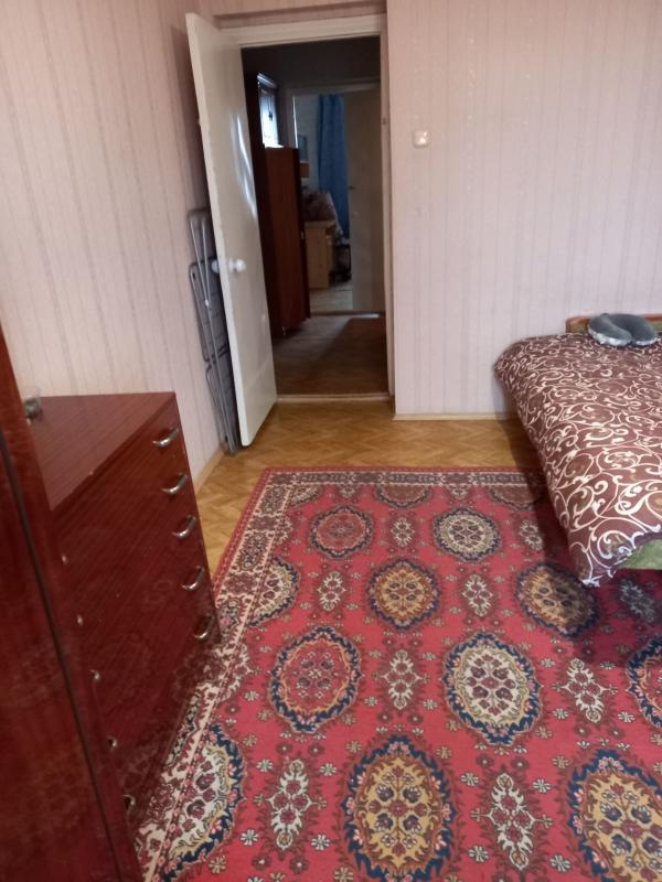 Long term rent 3 bedroom-(s) apartment Kolomenska Street 25