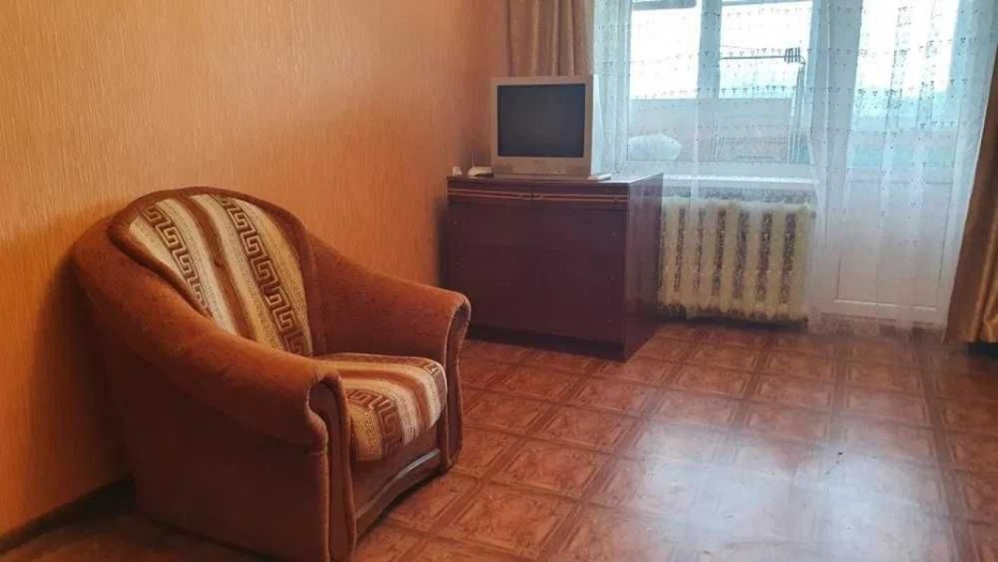 Продаж 1 кімнатної квартири 40 кв. м, Плиткова вул. 5