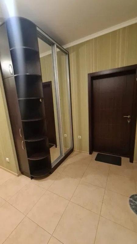 Sale 3 bedroom-(s) apartment 82 sq. m., Hvardiytsiv-Shyronintsiv Street 33