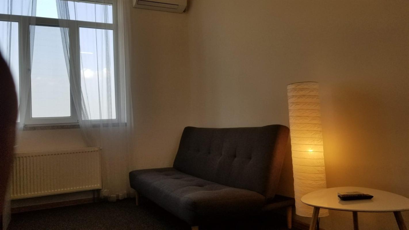 Long term rent 1 bedroom-(s) apartment Hrekivska Street 5