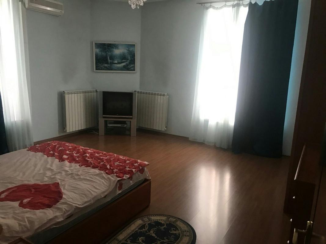 Продажа 2 комнатной квартиры 37 кв. м, Академика Павлова ул. 120