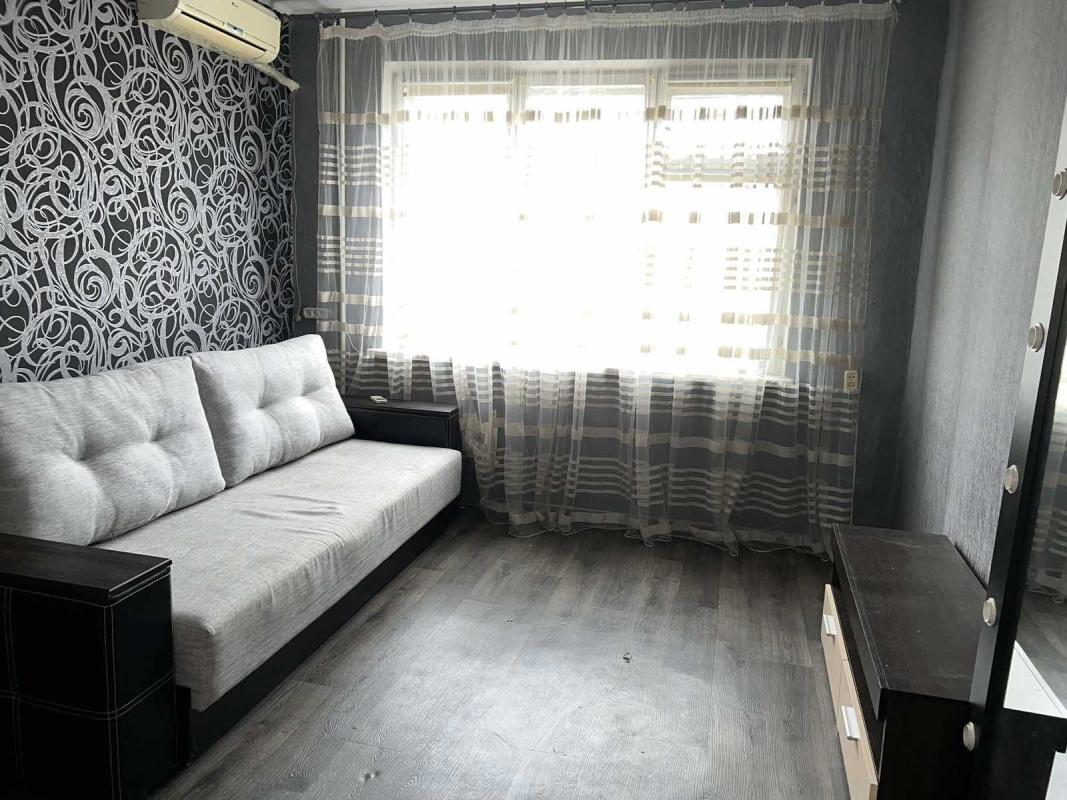 Sale 3 bedroom-(s) apartment 66 sq. m., Peremohy Avenue 72г
