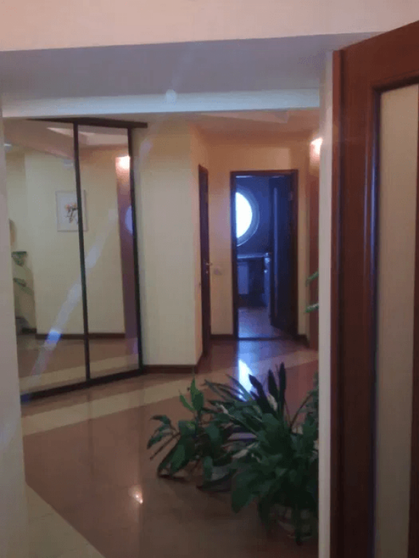 Sale 3 bedroom-(s) apartment 123 sq. m., Akademika Pavlova Street 144