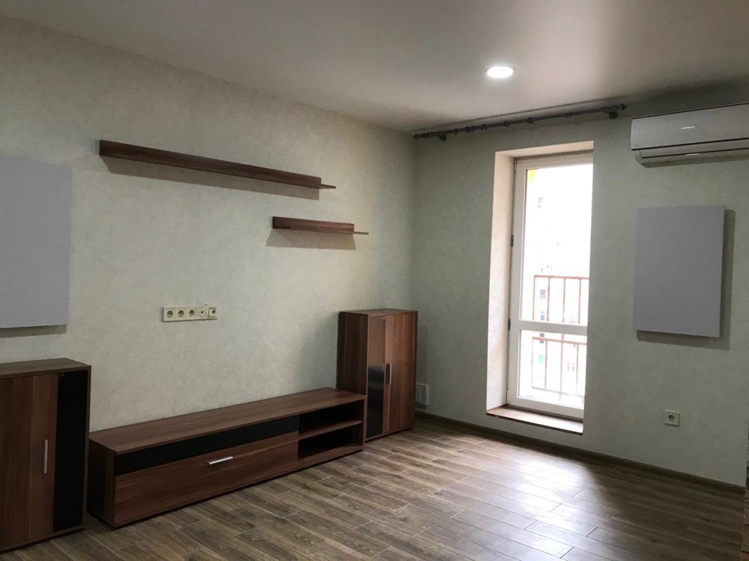 Long term rent 1 bedroom-(s) apartment Molochna Street (Kirova Street) 11