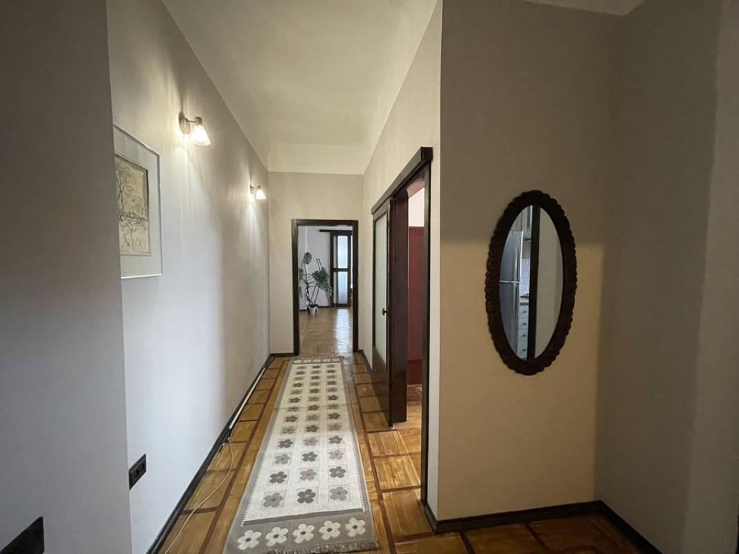 Long term rent 3 bedroom-(s) apartment Bahaliia Street (Frunze Street) 20