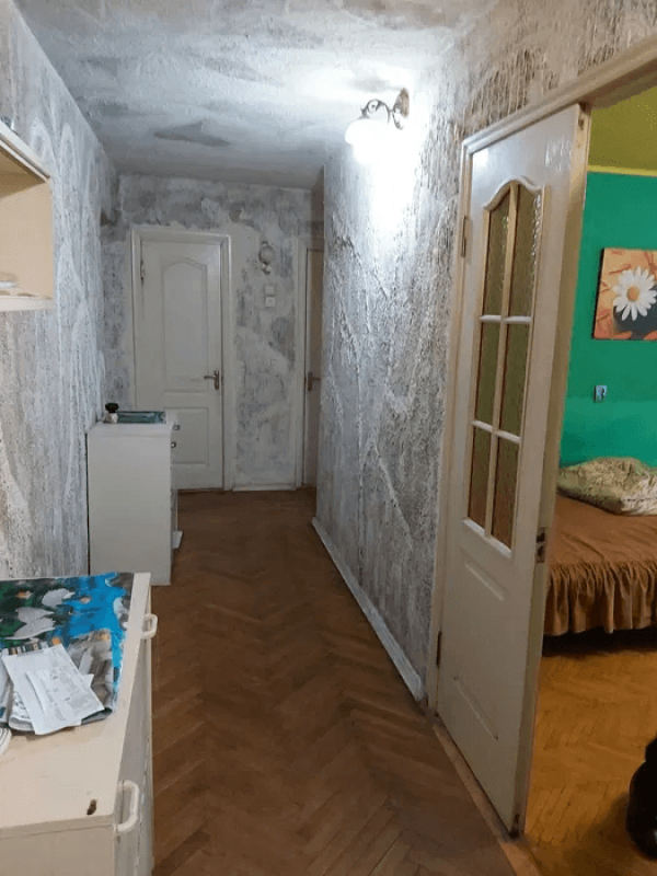 Продажа 3 комнатной квартиры 72 кв. м, Новгородская ул. 6