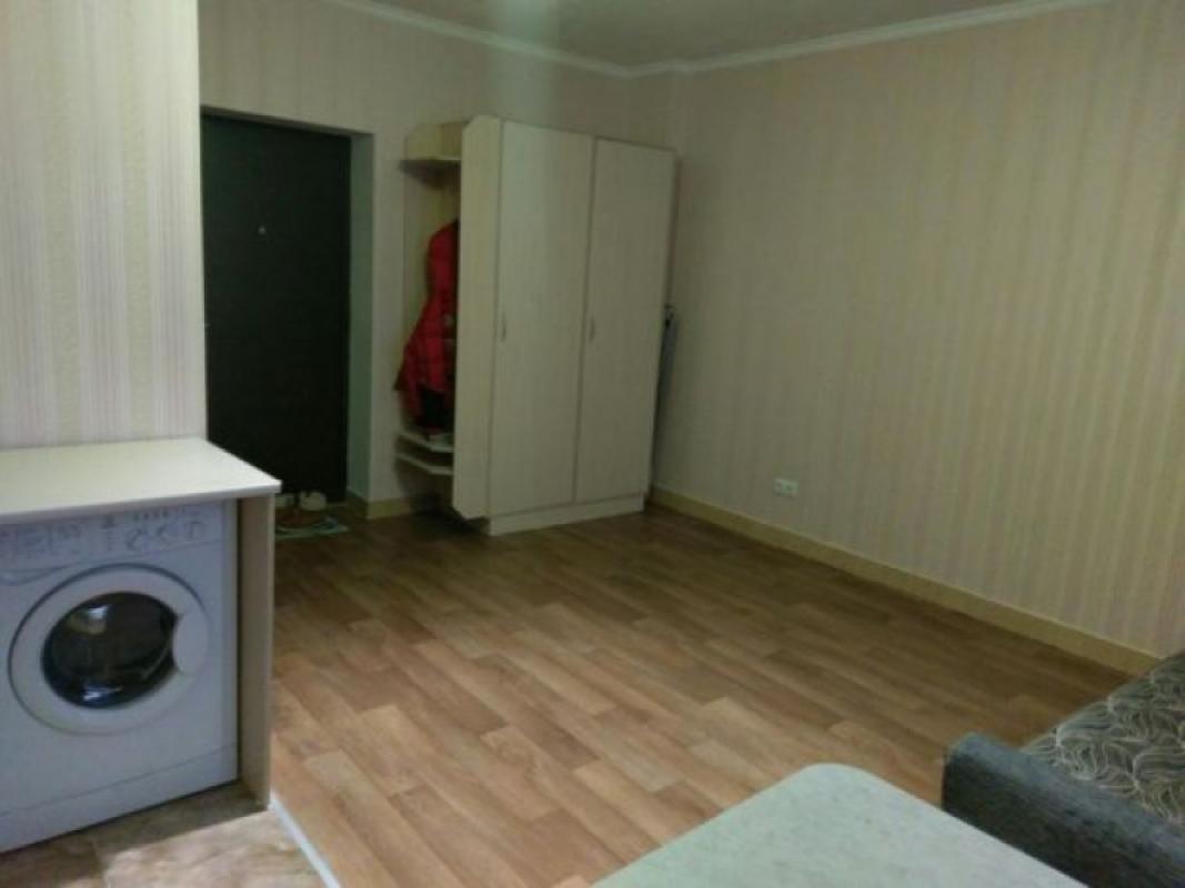 Sale 3 bedroom-(s) apartment 65 sq. m., Hvardiytsiv-Shyronintsiv Street 73ж