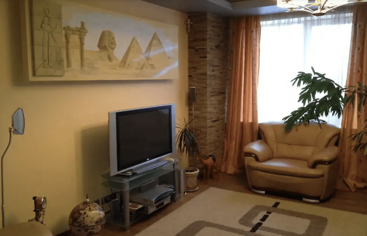 Long term rent 2 bedroom-(s) apartment Yuriia Haharina Avenue 43/2