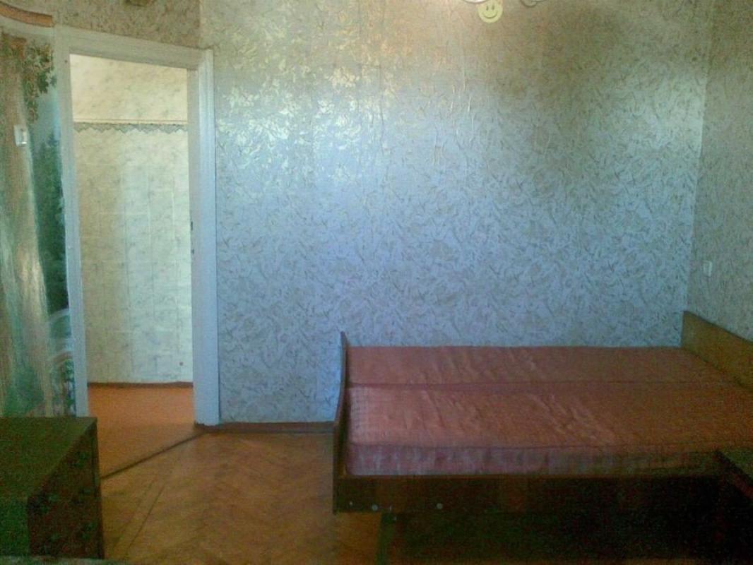 Продаж 2 кімнатної квартири 44 кв. м, Миру вул. 76