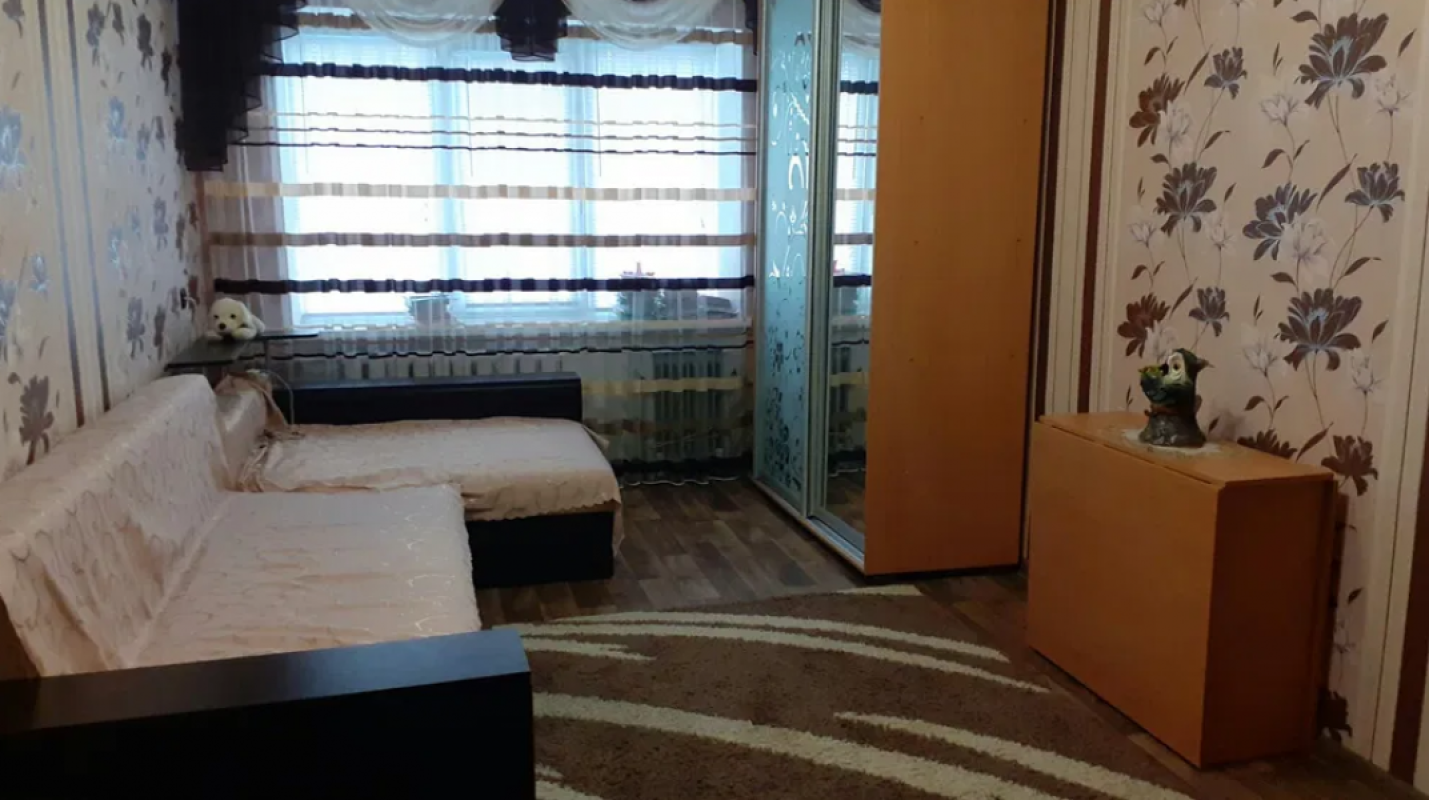 Sale 3 bedroom-(s) apartment 62 sq. m., Oleksandrivskyi Avenue (Kosiora Avenue) 114