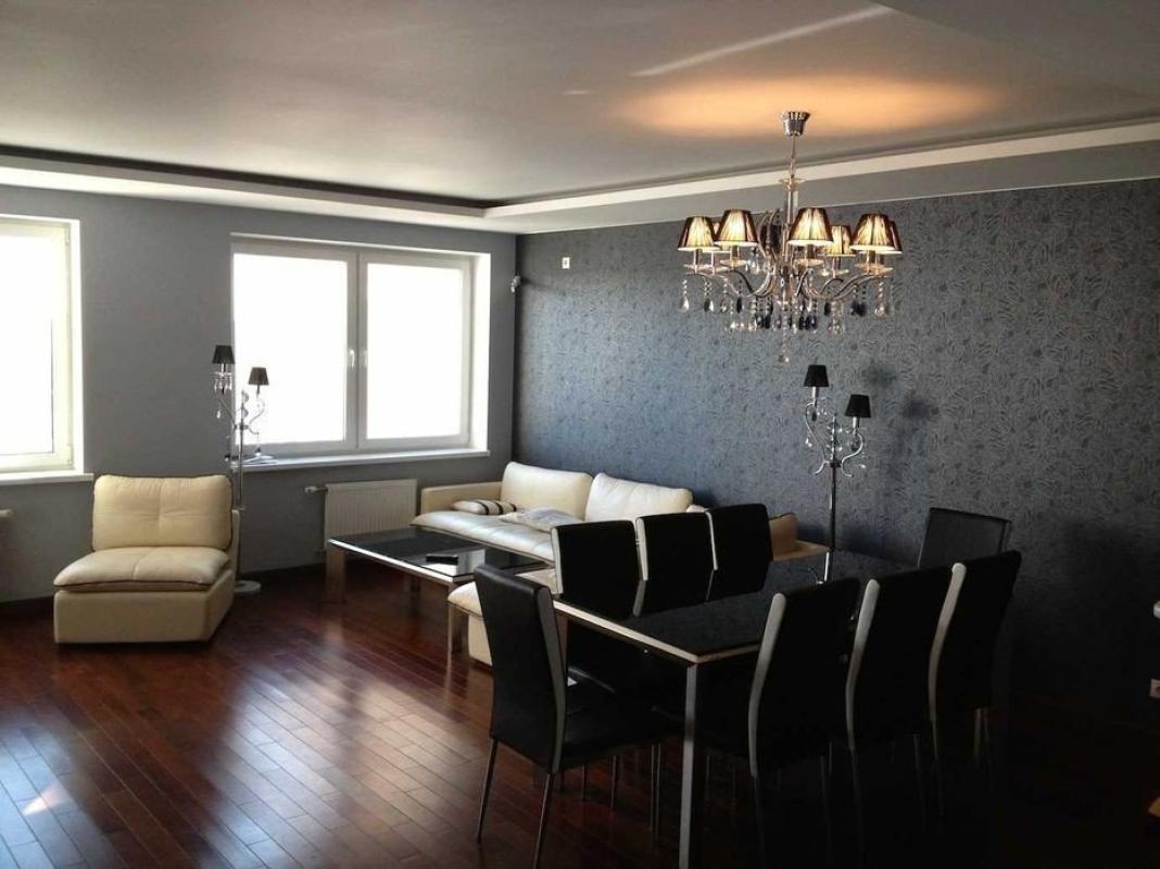 Long term rent 4 bedroom-(s) apartment Kadetskyi Hai Street 6