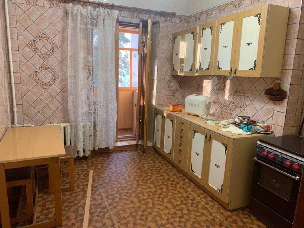 Долгосрочная аренда 4 комнатной квартиры Сумская ул. 73
