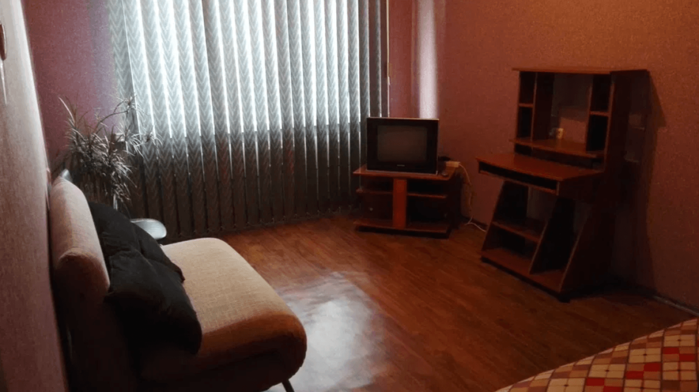 Долгосрочная аренда 3 комнатной квартиры Академика Павлова ул. 134б