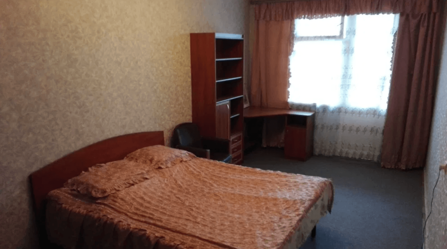 Довгострокова оренда 3 кімнатної квартири Академіка Павлова вул. 134б