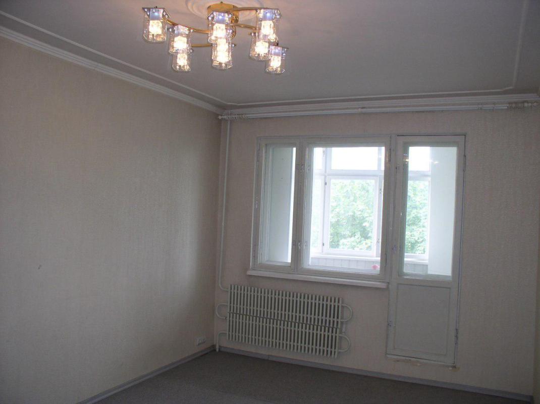 Долгосрочная аренда 4 комнатной квартиры Амосова ул. 7